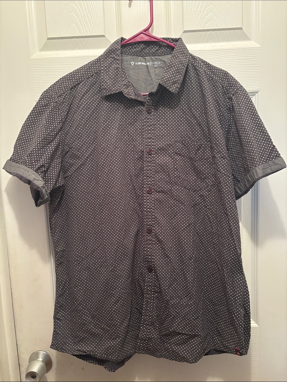 Airwalk Men’s Short Sleeve Button-Up Shirt in Charcoal with White Micro Dot